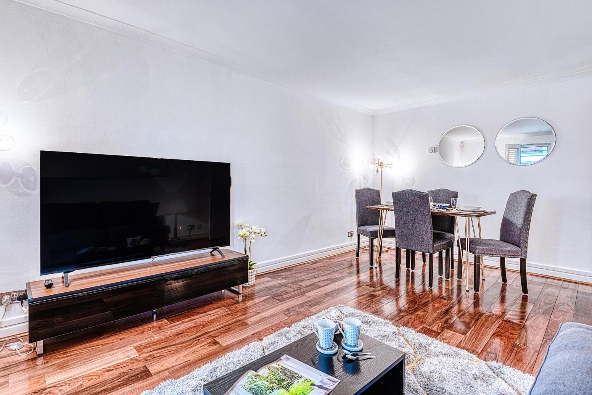 Stunning Apartment In Fashionable Marylebone 런던 외부 사진